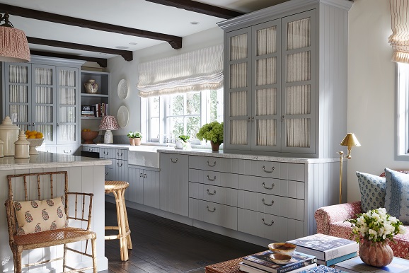 Maximizing Kitchen Storage: Innovative Solutions with Cabinets